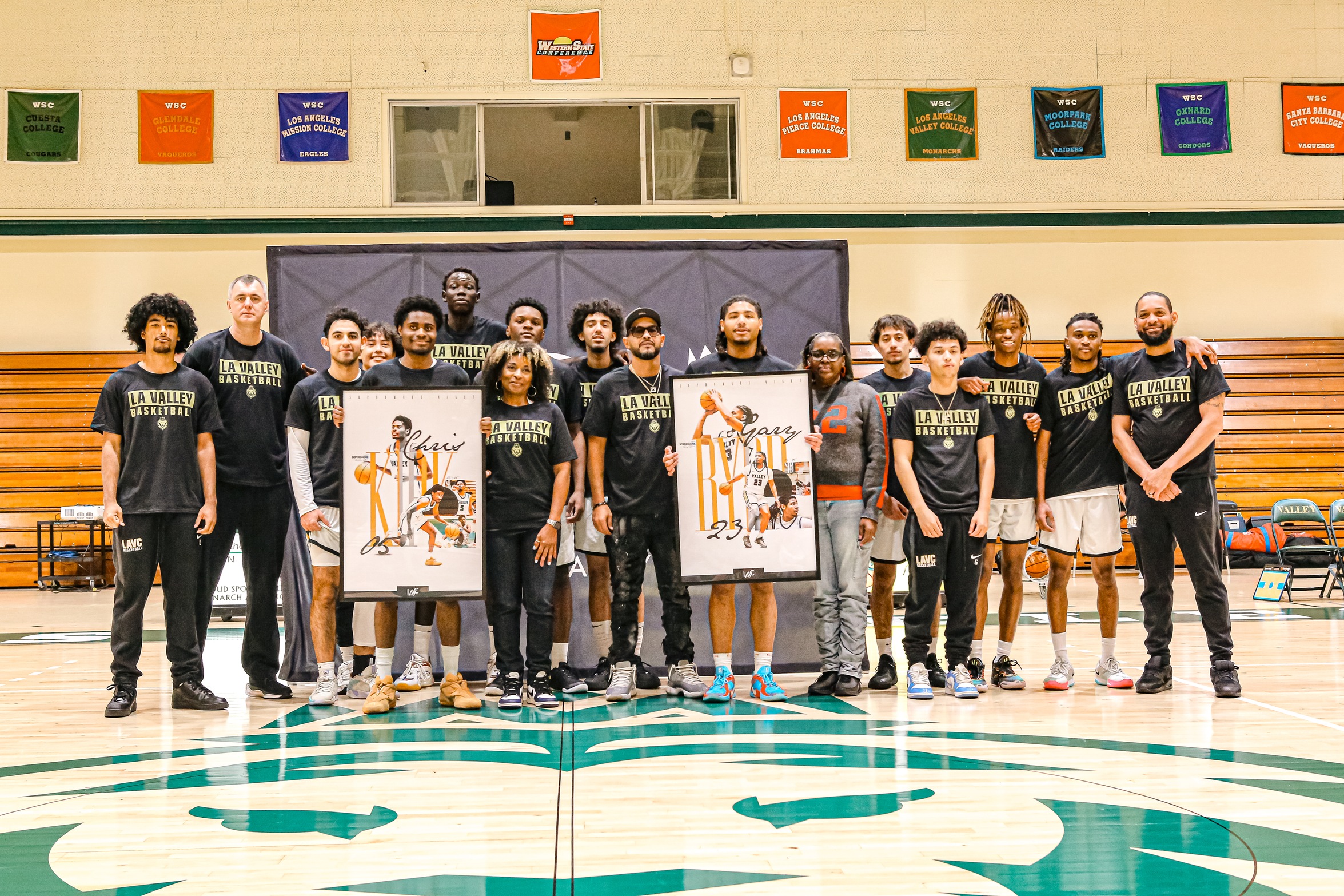 MEN'S BASKETBALL SOPHOMORE NIGHT